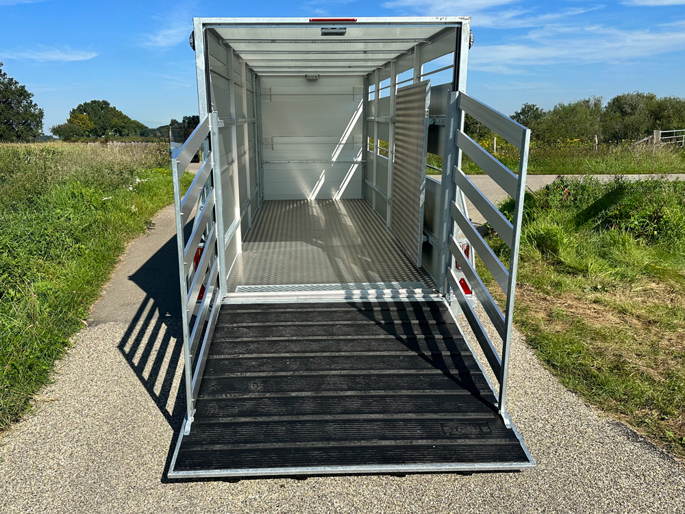 Sirius Viehanhänger V190 / V290 (gerade Front) – Bild 4