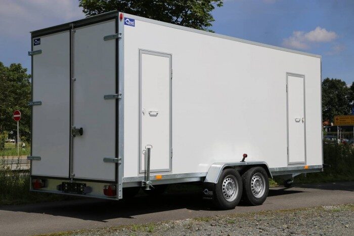 TOILETTENWAGEN WC mit Türen und Fenstern WOHNANHÄNGER