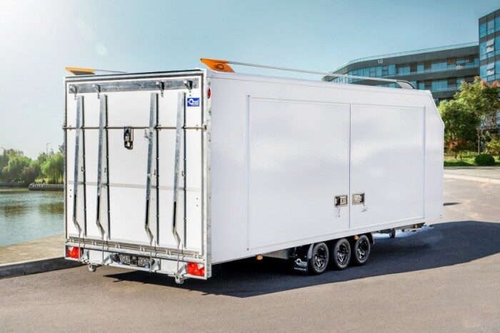 Monte Carlo 600 deluxe Fahrzeugtransporter