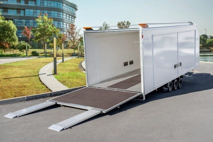 Monte Carlo 600 deluxe Fahrzeugtransporter