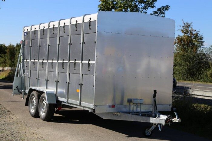 VT2736 KLEINVIEH TRANSPORTANHÄNGER
