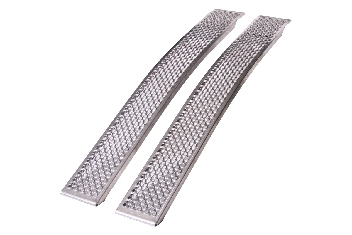 Alu Auffahrrampe 1500 x 200 mm - gebogen, 400 kg