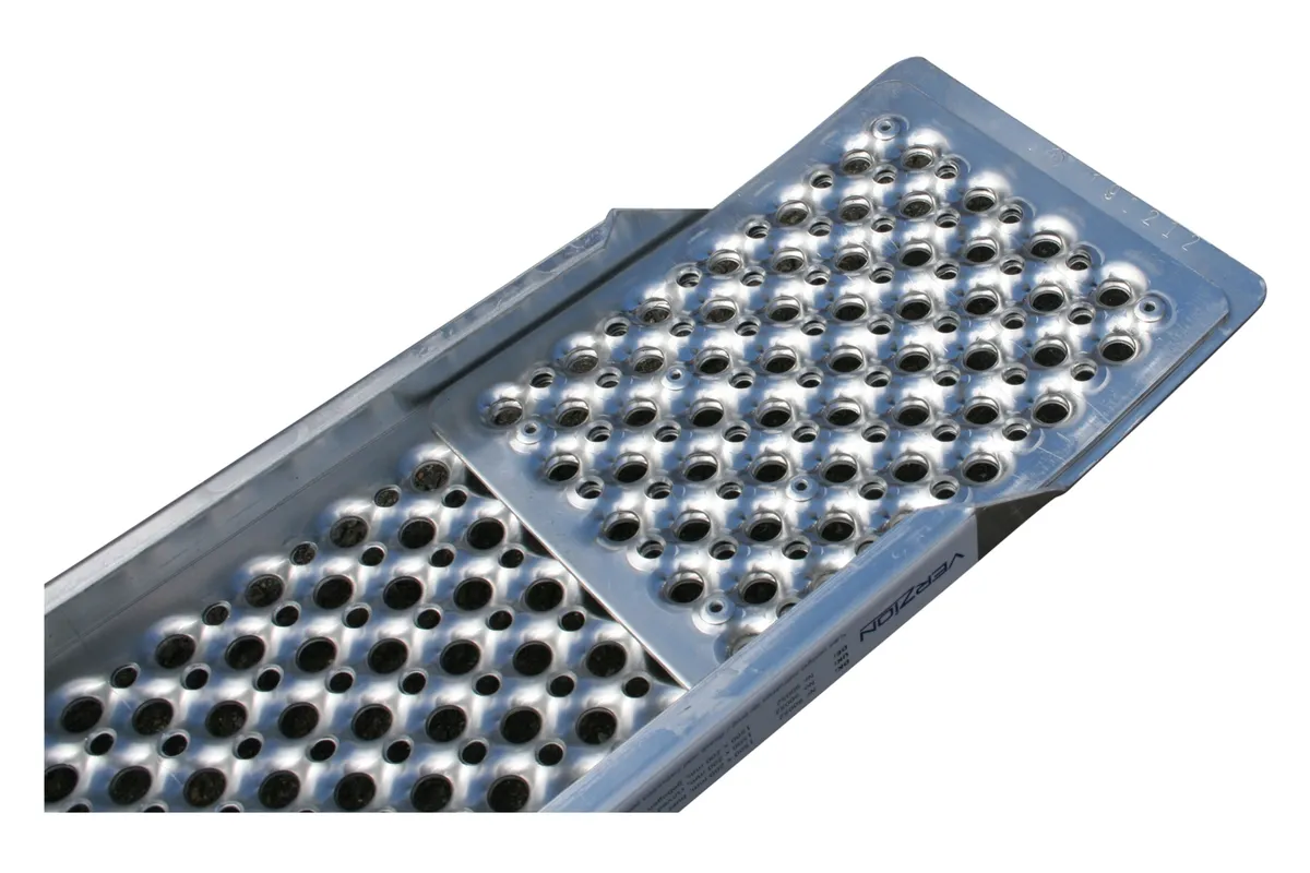 Alu Auffahrrampe 1500 x 200 mm - gebogen, 400 kg – Bild 5