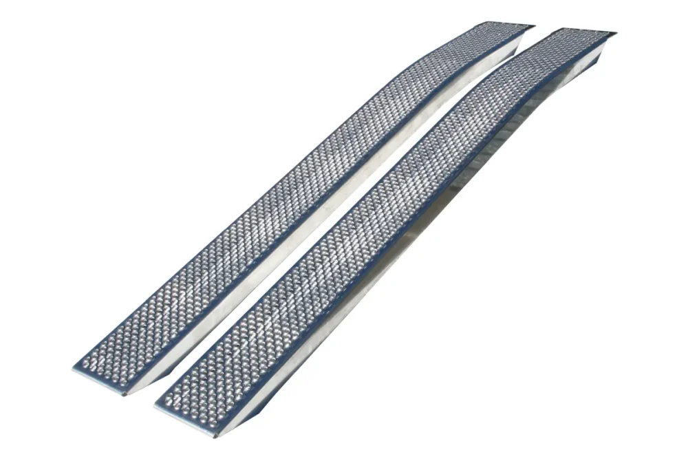 Alu Auffahrrampe 2500 x 260 mm, gebogen, 1000 kg