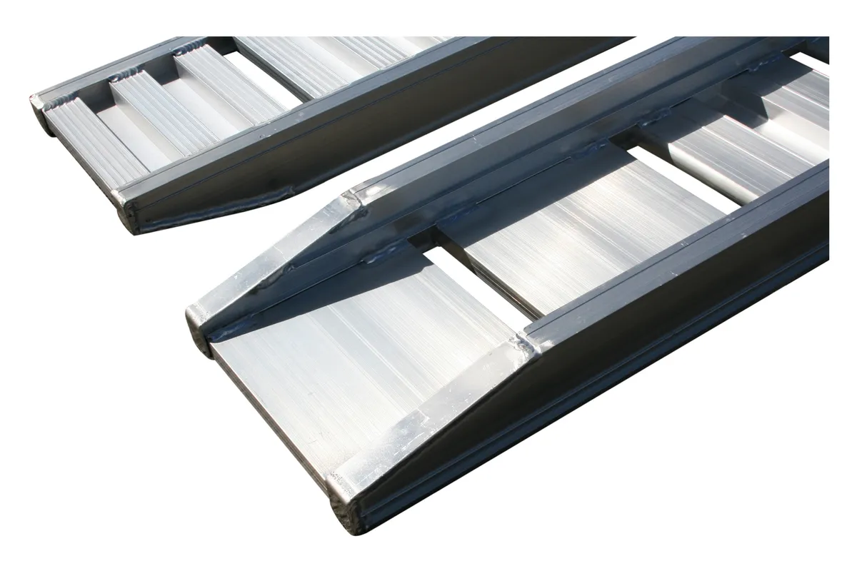 Alu Auffahrrampe 2400 x 270mm, gerade, 2800 kg – Bild 6